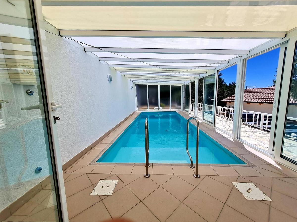 Vila Maslina Apartments Mit Pool Und Garten Nahe Am Strand Tučepi Exterior foto